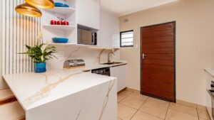 leopards-rest-estate-modern-kitchen-pretoria-mcgeer-kitchens
